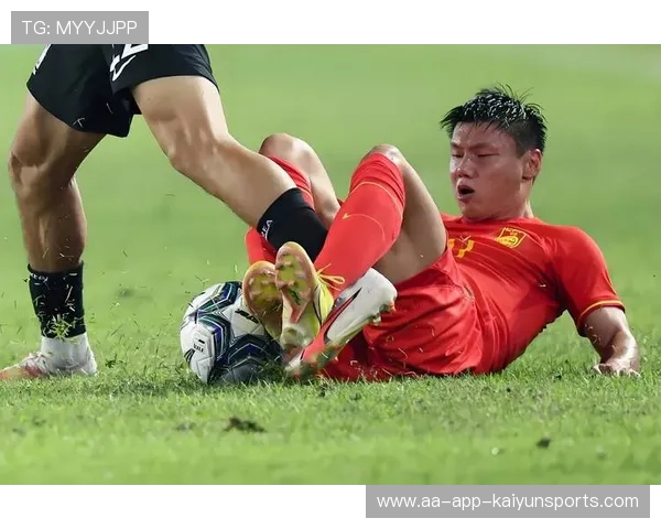 中国足球退役球员生涯转型中职业教育的重要作用，中国足球运动员退役