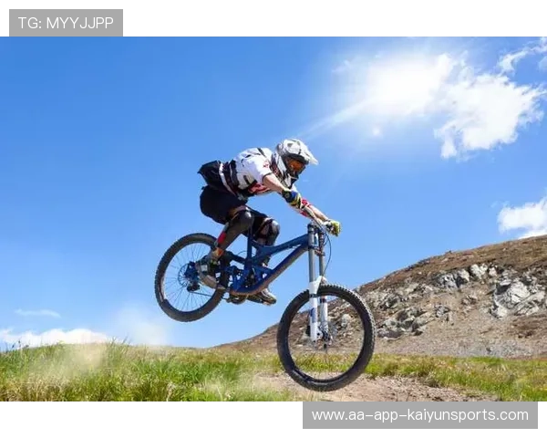 欧洲自行车赛环法拉松赛，骑手们挑战极限，欧洲自行车协会